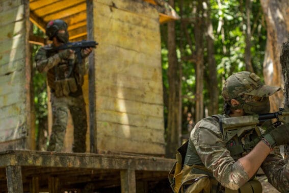 Airsoft ekipmanları neler ve tam set oyun ekipman içeriği